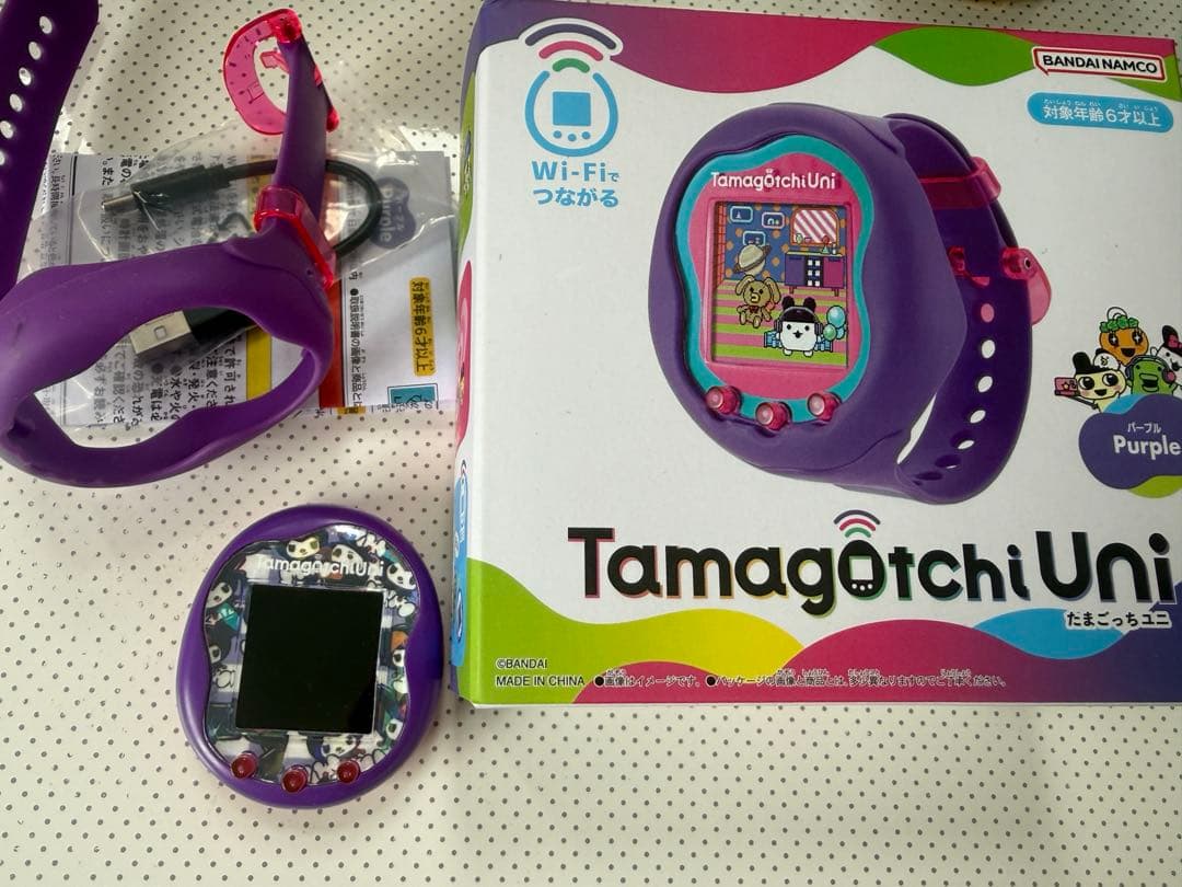 たまごっちuni パープル　カスタム済み　ダウンロードコンテンツあり Tamagotchi Uni Purple | BANDAI TOYS