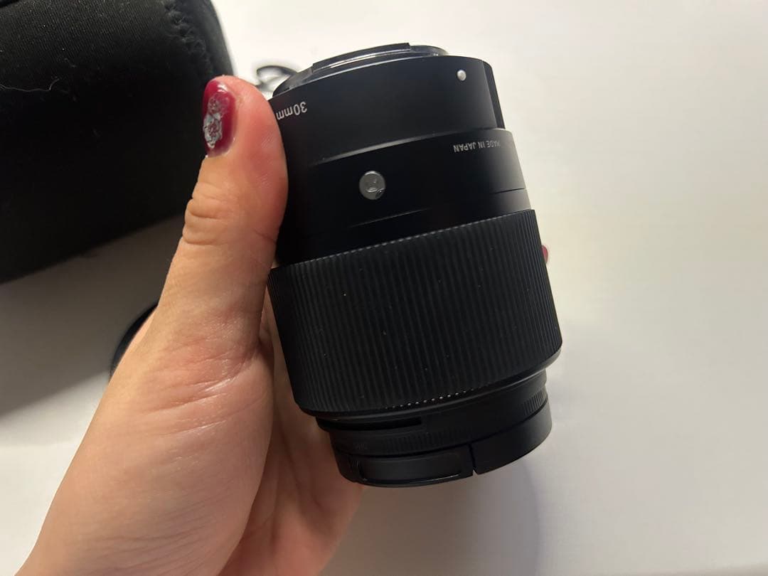SIGMA 30mm F1.4 DC DN レンズ Amazon.com : Sigma 30mm F1.4 Contemporary DC DN Lens for Sony E