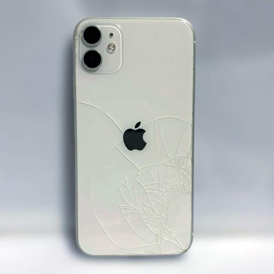 iPhone11 本体 64GB ひび割れあり iPhone 11 Red 本体 ひび割れあり - メルカリ