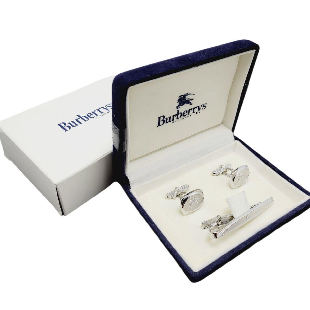 【極美品】Burberrys ネクタイピン カフス ナイト 騎士 シルバー 極美品】Burberrys ネクタイピン カフス ナイト 騎士 シルバー - メルカリ
