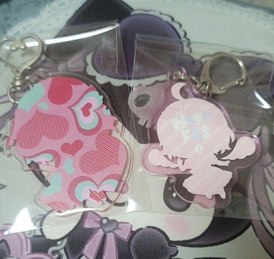 nqrse アクリルキーホルダー 2点 - メルカリ