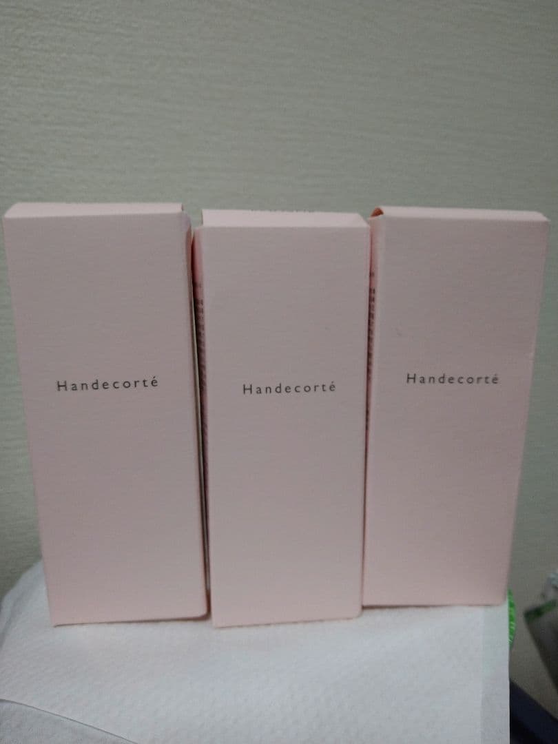 キュートピア ハンデコルテハンド&ネッククリーム 3本セット 楽天市場】【公式】キユーピー キユートピア ハンデコルテ 35g 3個