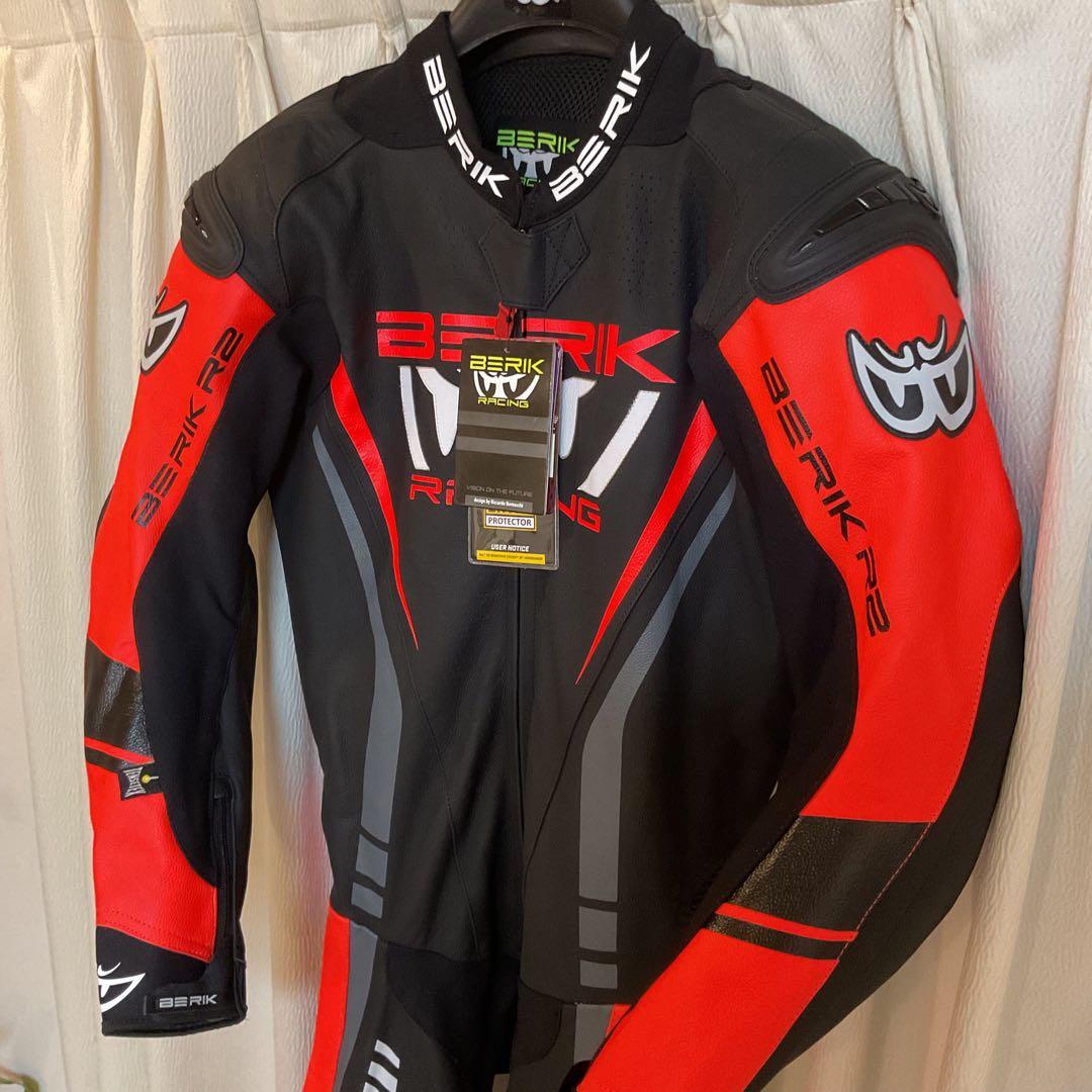 未使用】MFJ公認 BERIK ベリックレーシングスーツ56サイズBk.Re