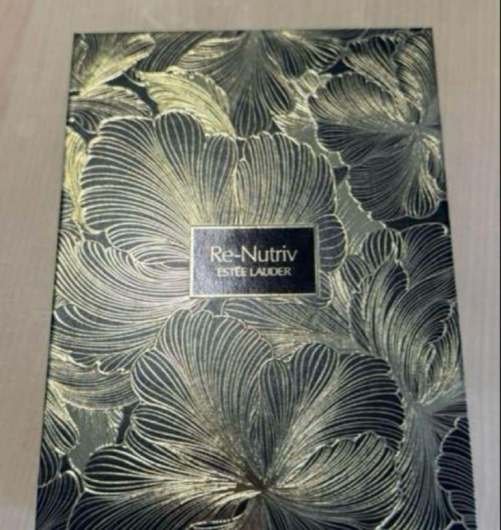 【新品未使用】エスティローダー　リニュートリィヴ　コフレ エスティ ローダー（ESTEE LAUDER） リニュートリィブ ダイヤモンド
