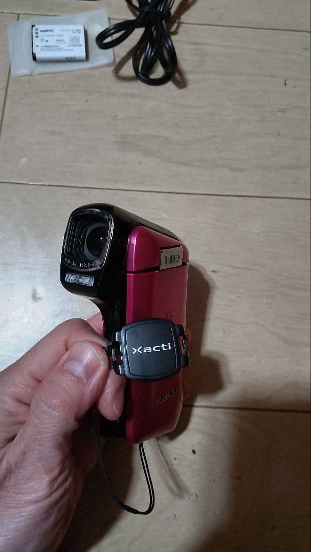 美品 時刻リセット無し SANYO Xacti DMX-CG10 ピンク