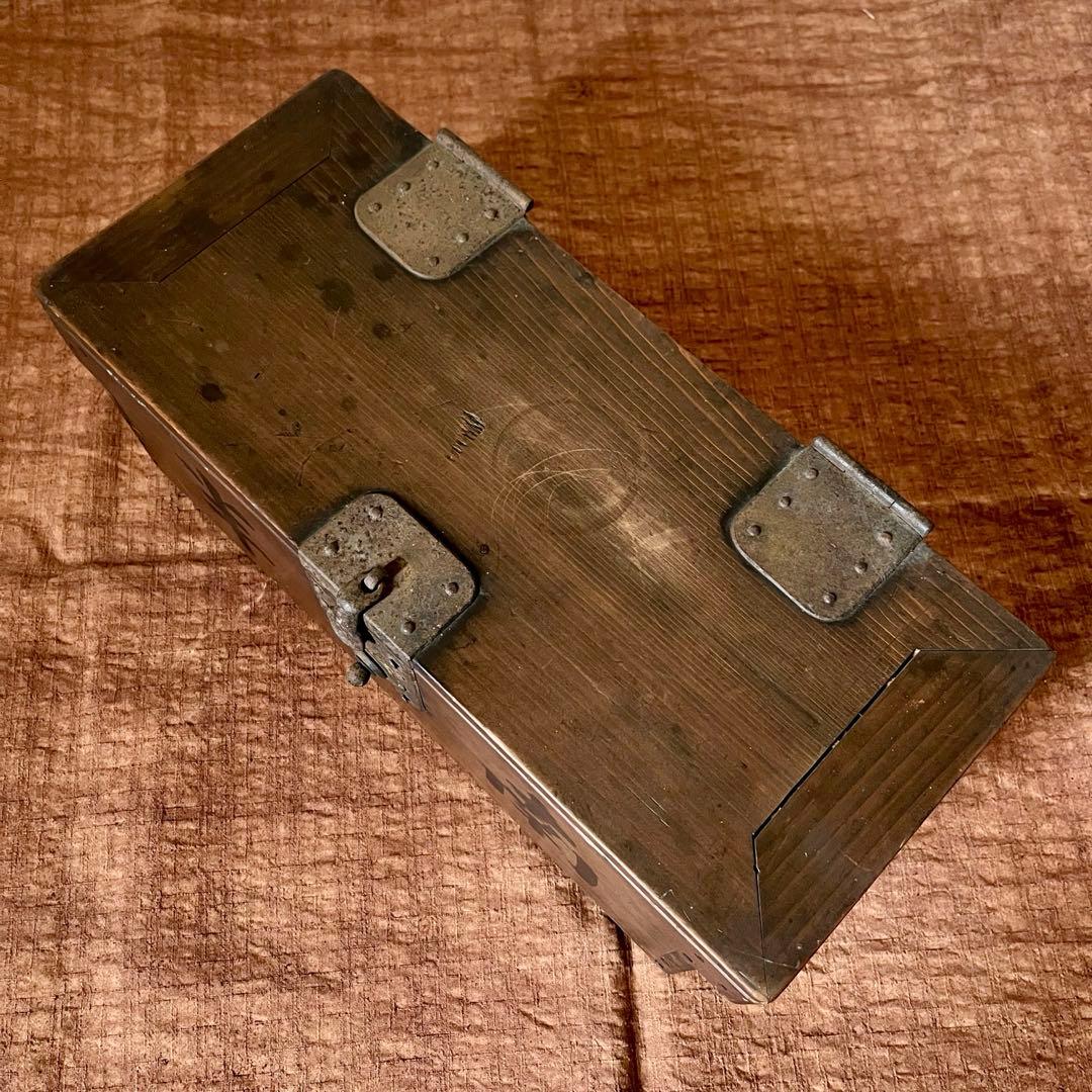 アウトレット 価格ホビー・楽器・アート - 古道具 幕末 文字入 銭箱 千両箱