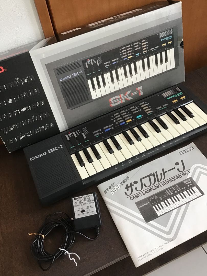 CASIO SK-1 サンプリングキーボード　美品　ACアダプタ　取説　元箱付 Yahoo!オークション -「casio sk-1」(キーボード、シンセサイザー