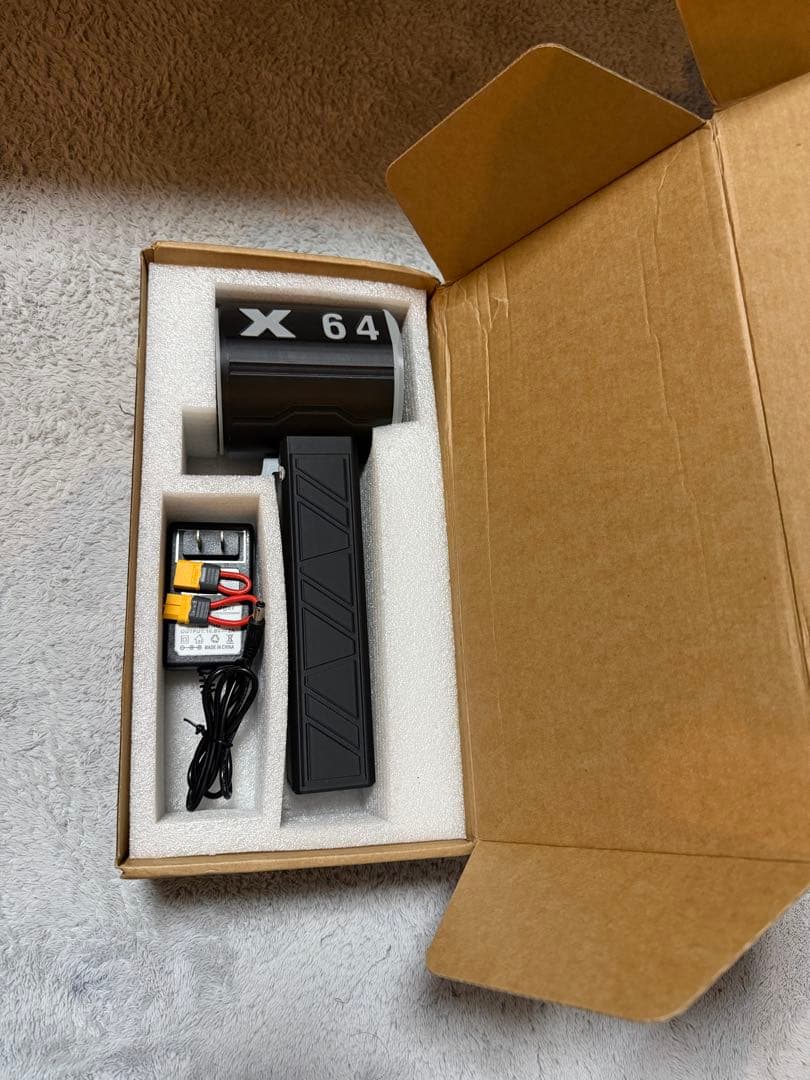 【最強ブロワー】X64 8000mAh 洗車用ジェットファン 数回使用のみ美品 Amazon.co.jp: 最強ブロワー x64 洗車 庭掃除 11ブレードターボ