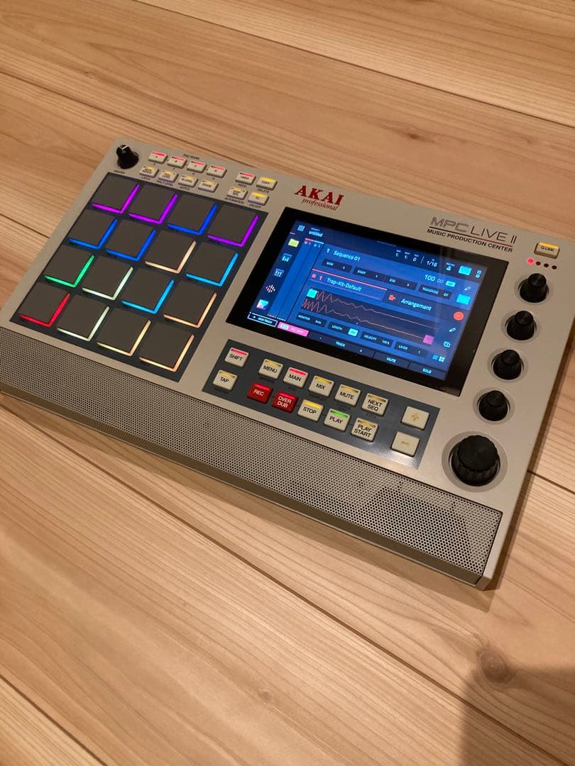 akai mpc live2 retro SSD 1TB 付属 - メルカリ