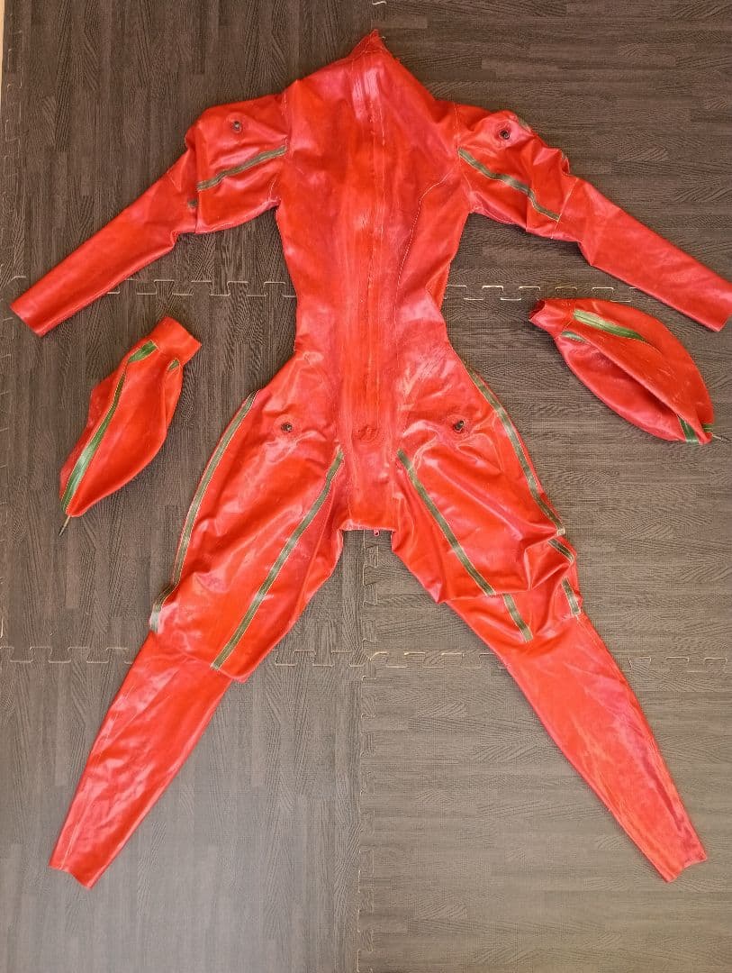 試着のみ RUBBER EVAインフレータブルラバーキャットスーツ