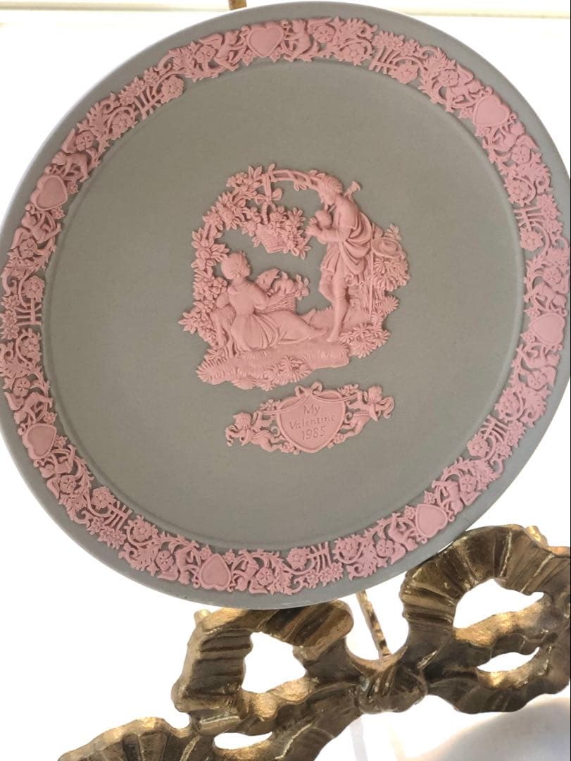  バレンタインデー プレート 1985 限定版 極美品 素敵な「バレンタイン缶」を今年もご用意出来ました🎀 | サブレ