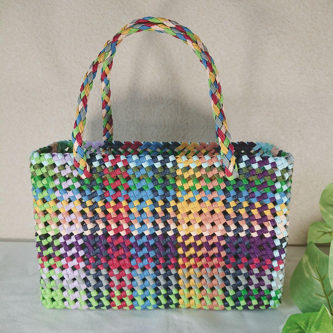 337.マルチカラーチェック柄 かごバッグ クラフトバンド エコクラフト