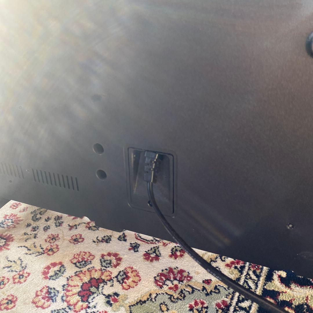 ゆ*き様 液晶テレビ　43V型　43インチ　4K リモコン付　イタズラ入札は通報