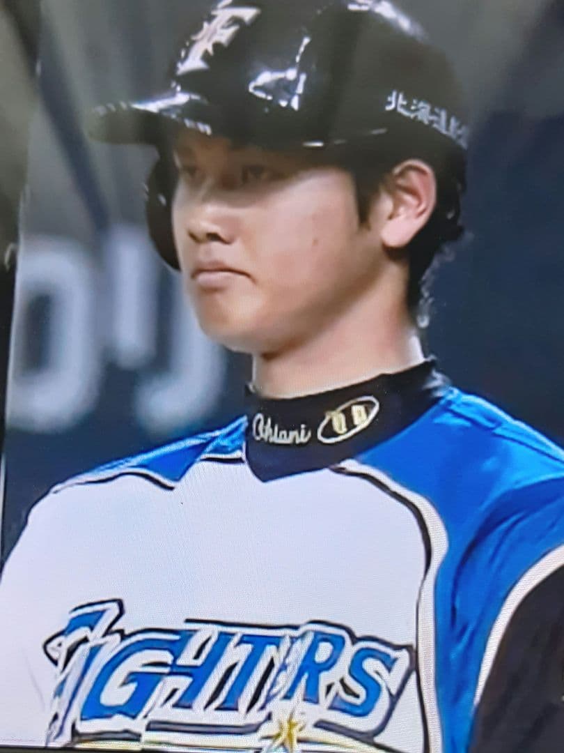 未使用】大谷翔平ミズノ刺繍入りユニフォームMサイズ日本ハム