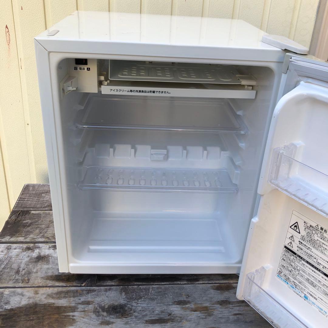 東芝 ノンフロン 冷蔵庫 GR-HB40GA(W) 38L 小型冷蔵庫 ③ - メルカリ