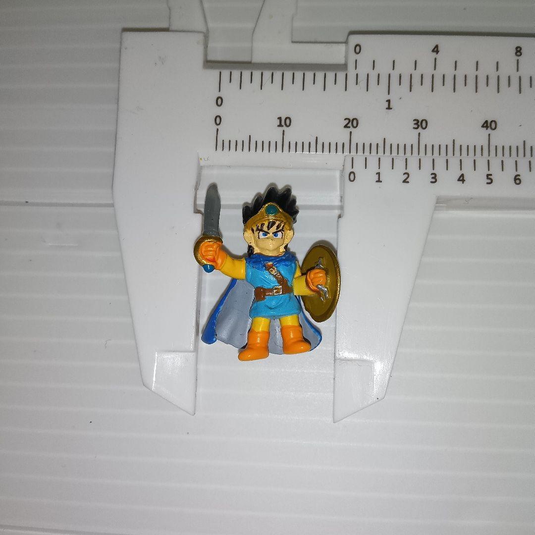 ドラゴンクエスト 極小 フィギュア 3勇者 - メルカリ