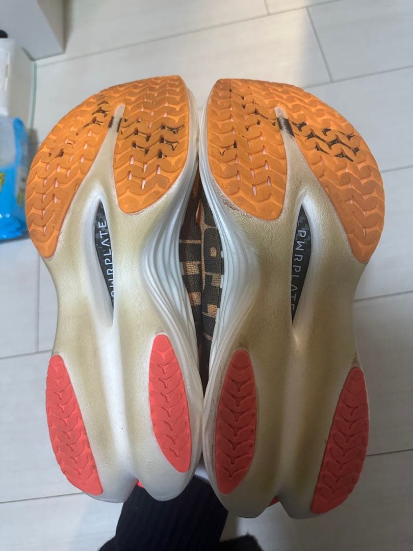 プーマ ディヴィエイトニトロエリート3 26.5cm