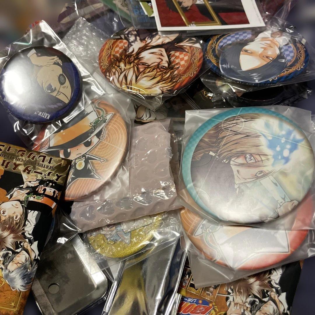 公*o様 【リボーン】缶バッジ・アクリル系・紙類まとめて売り 家庭教師ヒットマンREBORN! グッズ買取】缶バッジ・アクスタ・天野明展