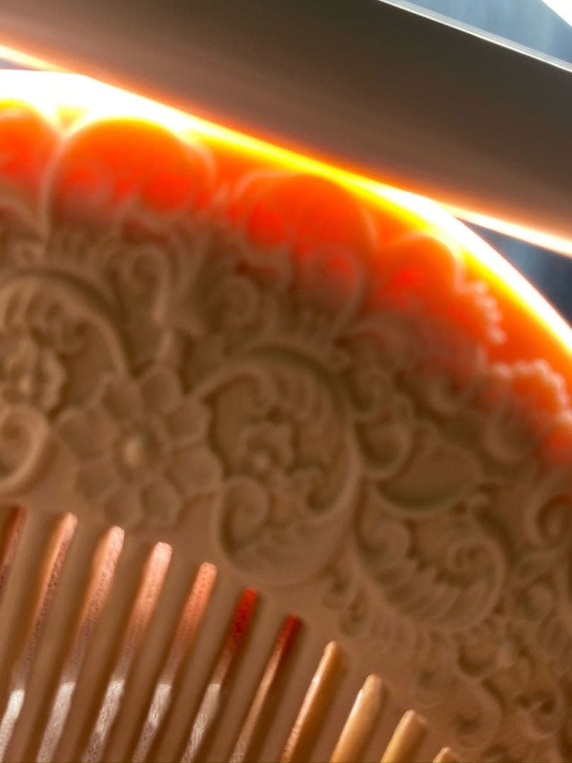 天然マンモス牙美しい彫刻 一櫛百順 髪櫛(57g)