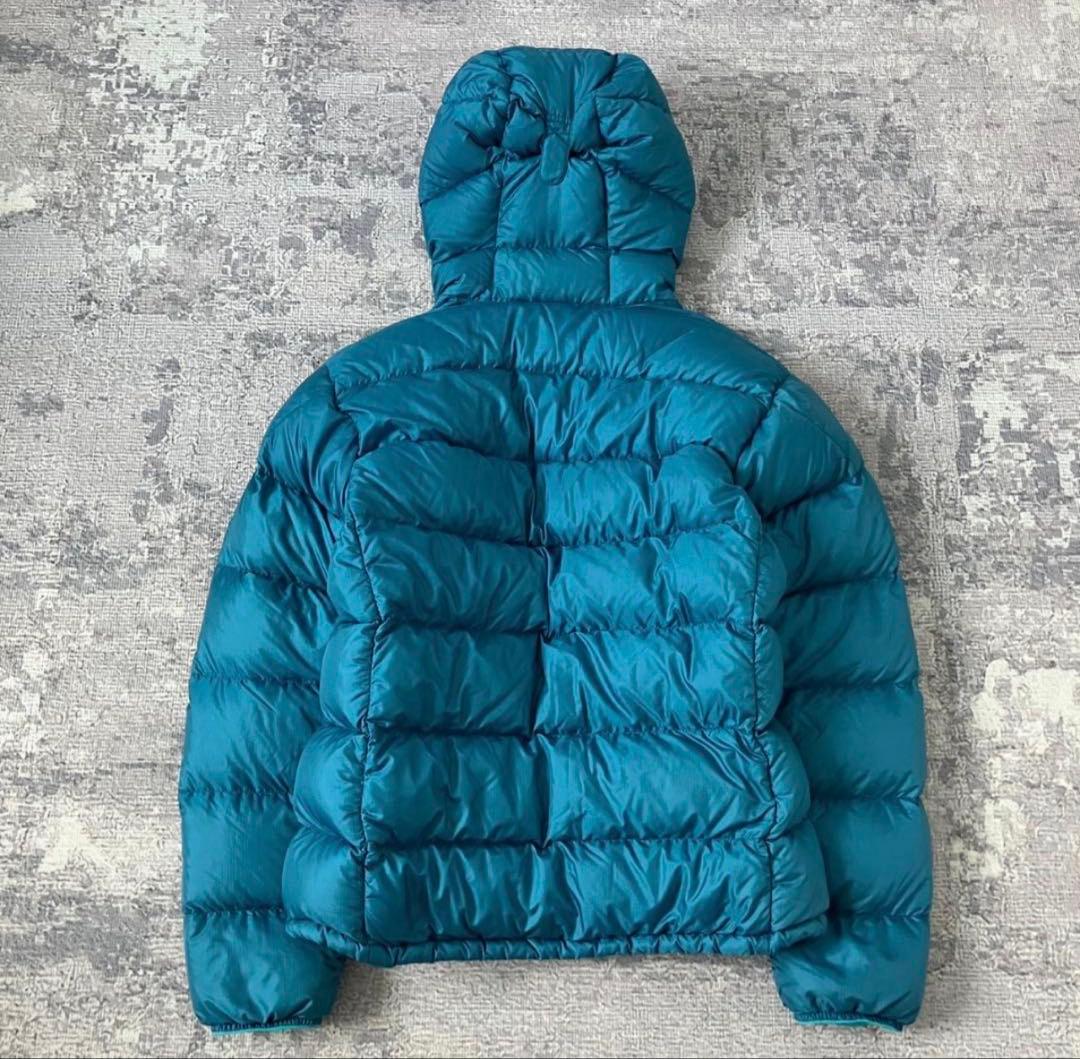 montbell フード付きダウンジャケット 青 - メルカリ