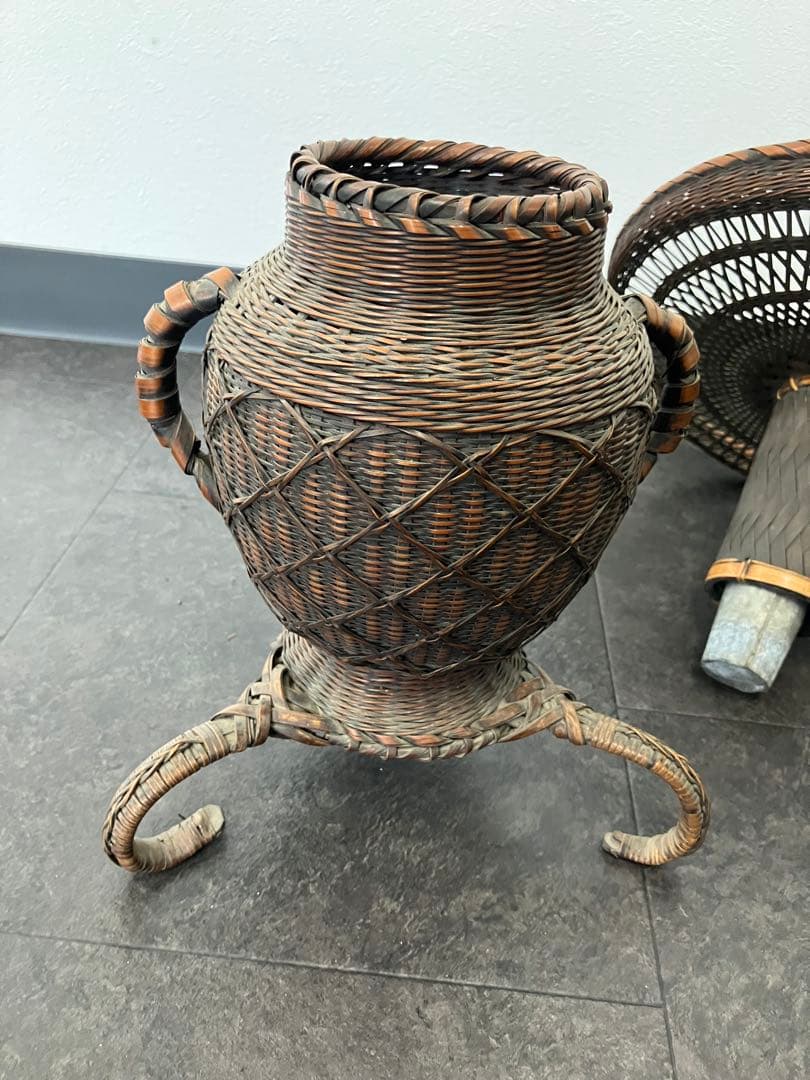 値下げ！古美術 生花 竹籠 花籠 唐物 花器 三足 古道具 籐の通販｜www