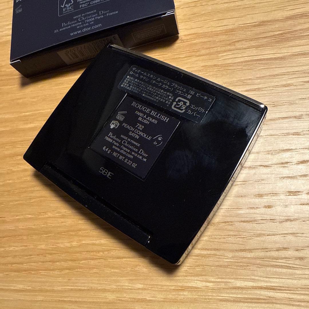 Dior パウダーチーク 732 ピーチ コロール サテン - メルカリ