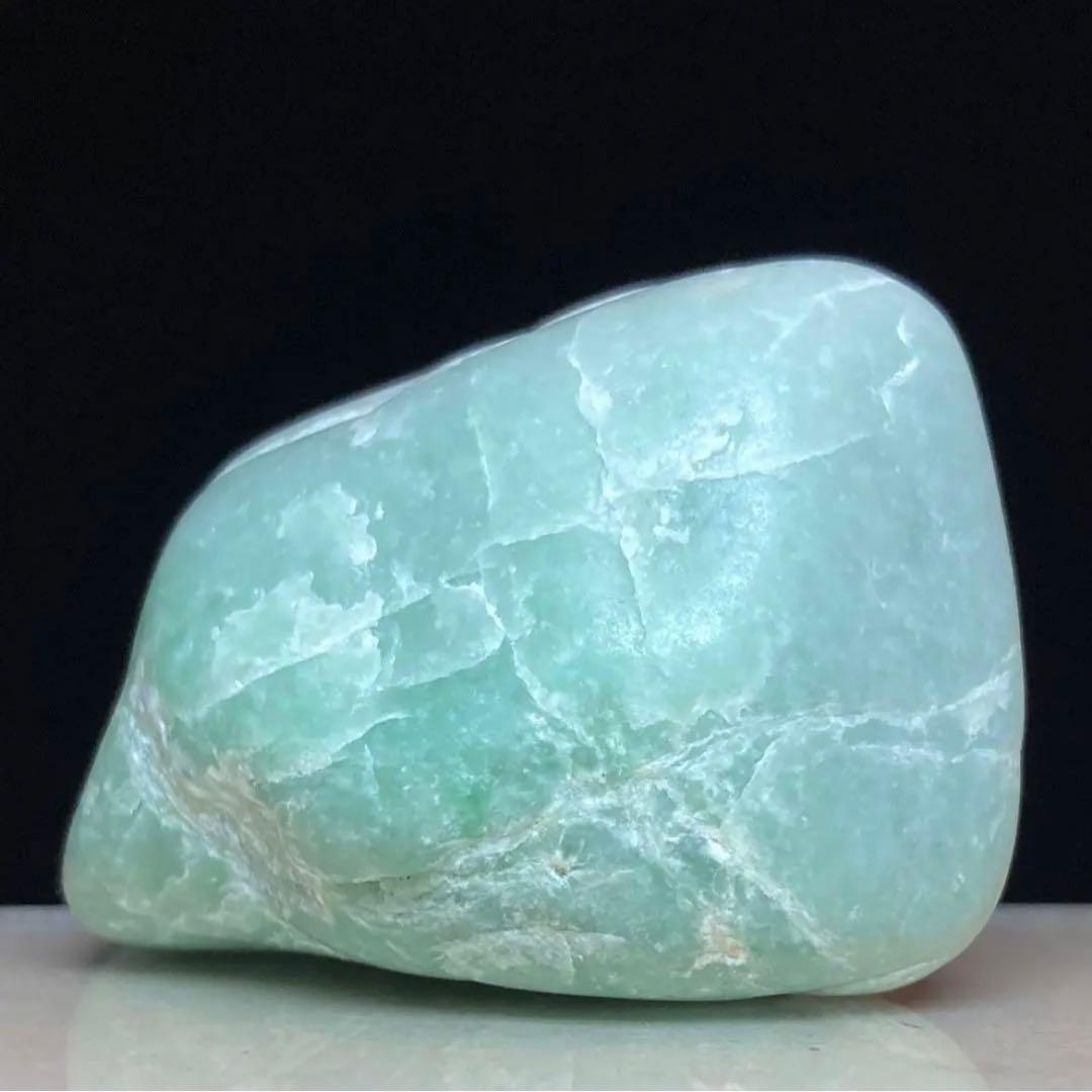 表示価格より20%OFF】糸魚川翡翠 原石 105.7g【Premium】 - メルカリ