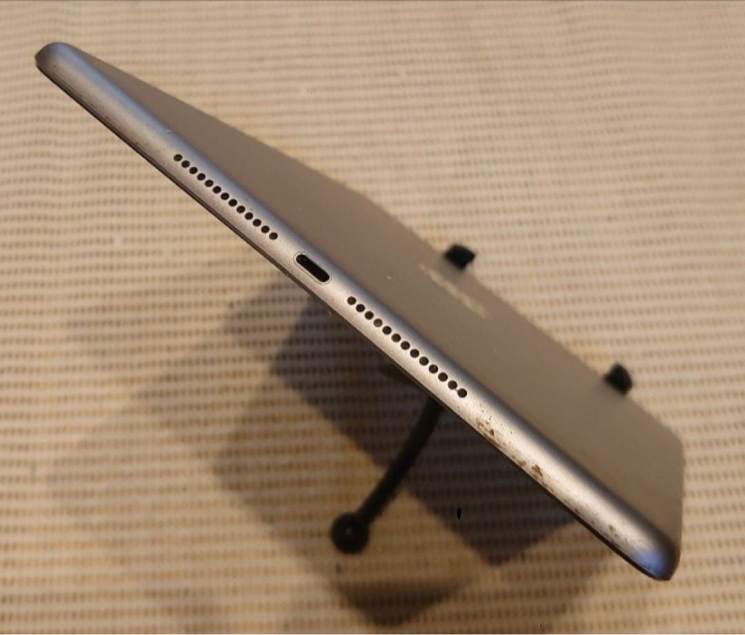 DMPWC完動品SIMフリーiPad第6世代(A1954)本体32GB送料込 - メルカリ