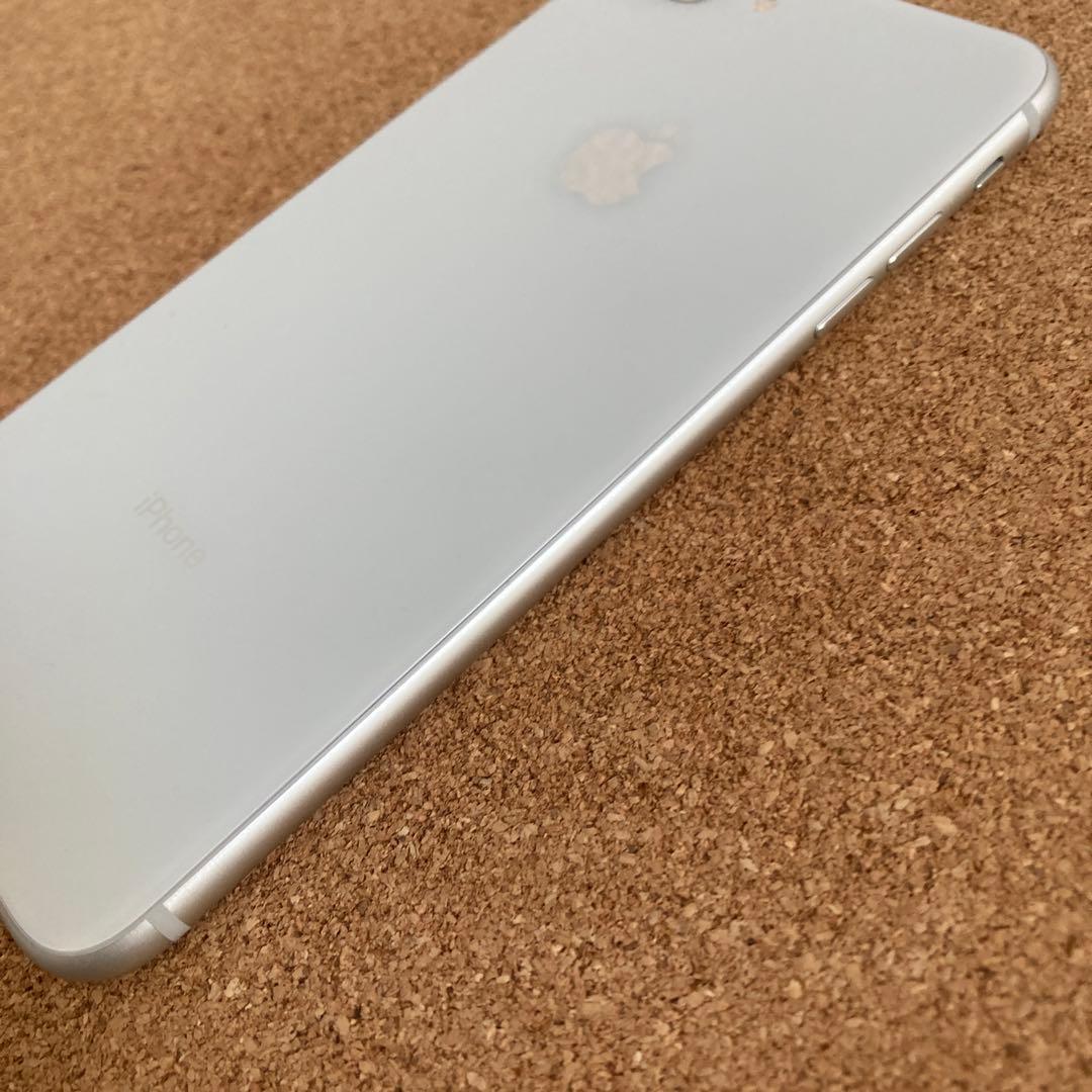 4043【早い者勝ち】電池新品☆iPhone8Plus 64GB SIMフリー☆