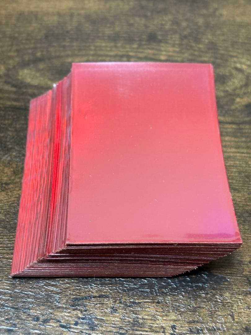 メルカリ便】オシリスレッド スリーブ 61枚