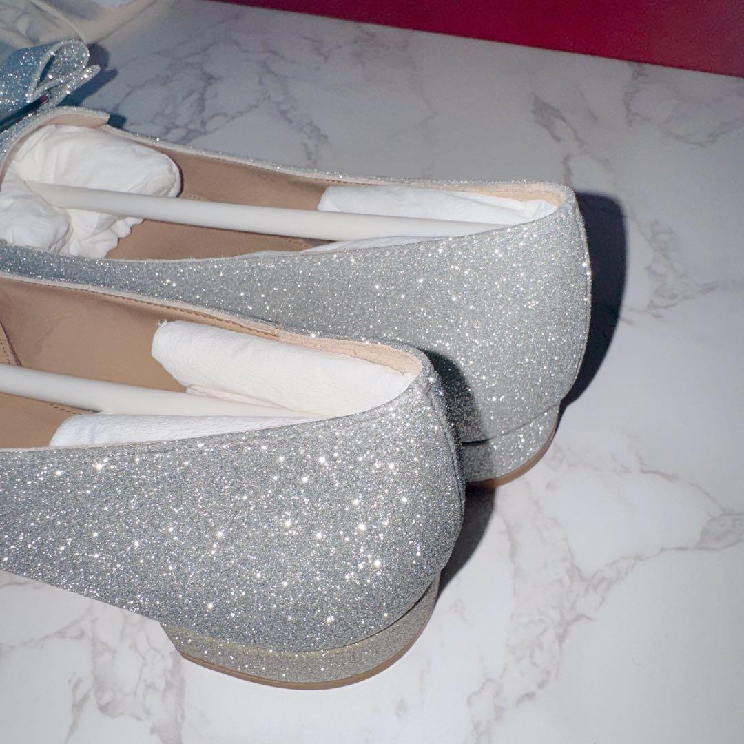 新品未使用】フェラガモ ラメフラットパンプス - メルカリ