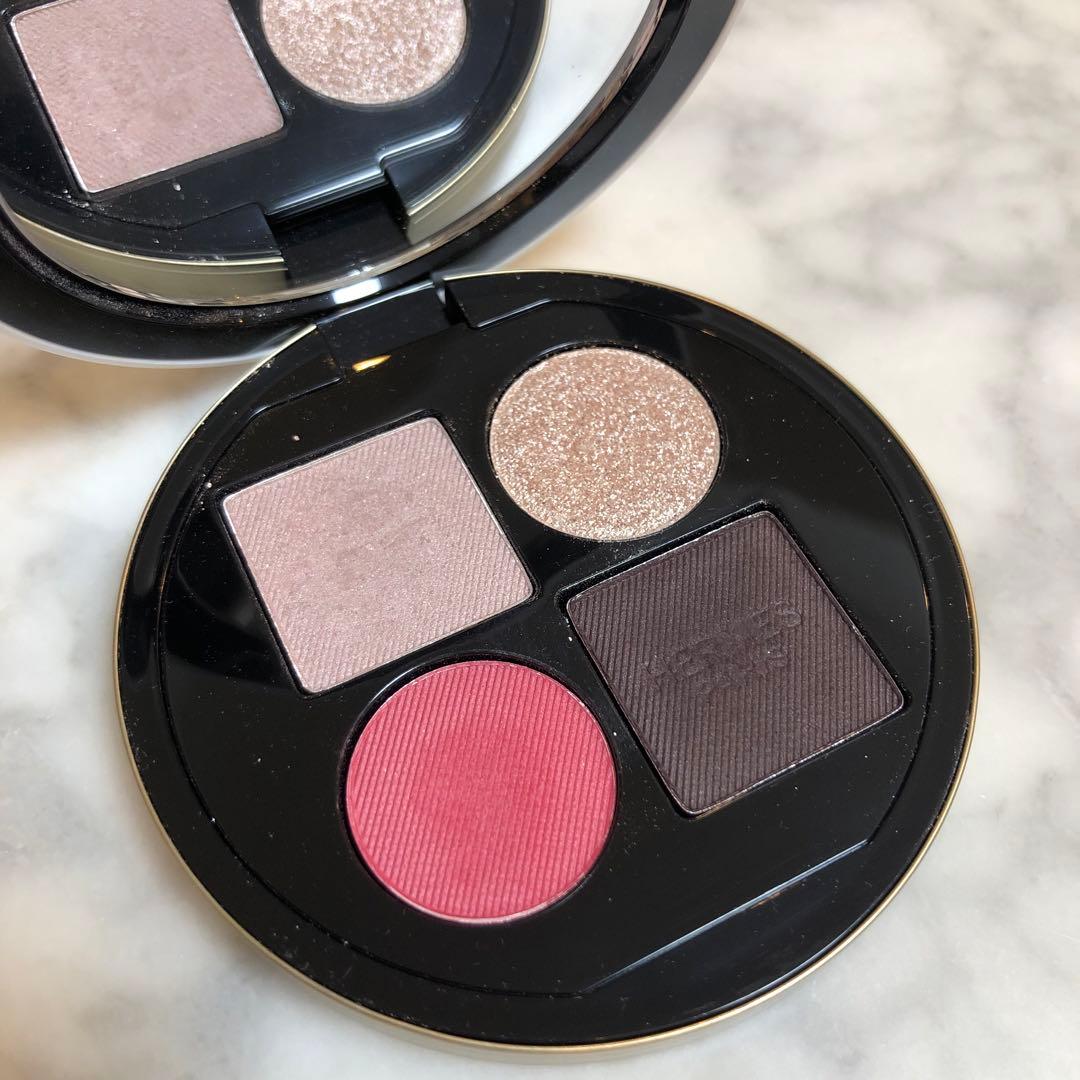 HERMES アイシャドウ パレット クワテュール オンブル・ペタル #01