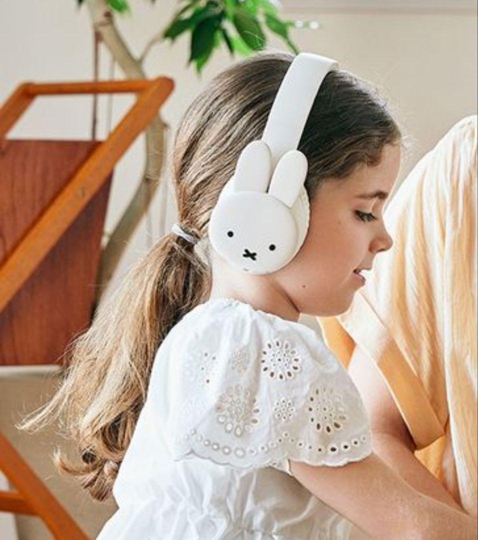 【新品・未開封】ミッフィー　2WAY ワイヤレスヘッドホン 新品未開封 studio CLIP ミッフィー 2WAYワイヤレスヘッドホン 白