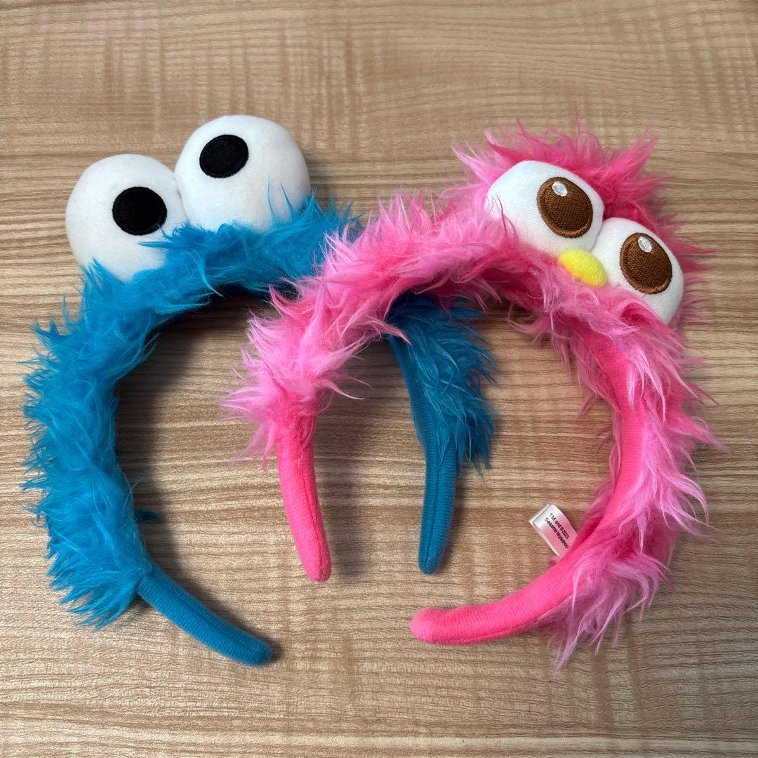 USJ カチューシャ クッキーモンスター&モッピー セット - メルカリ