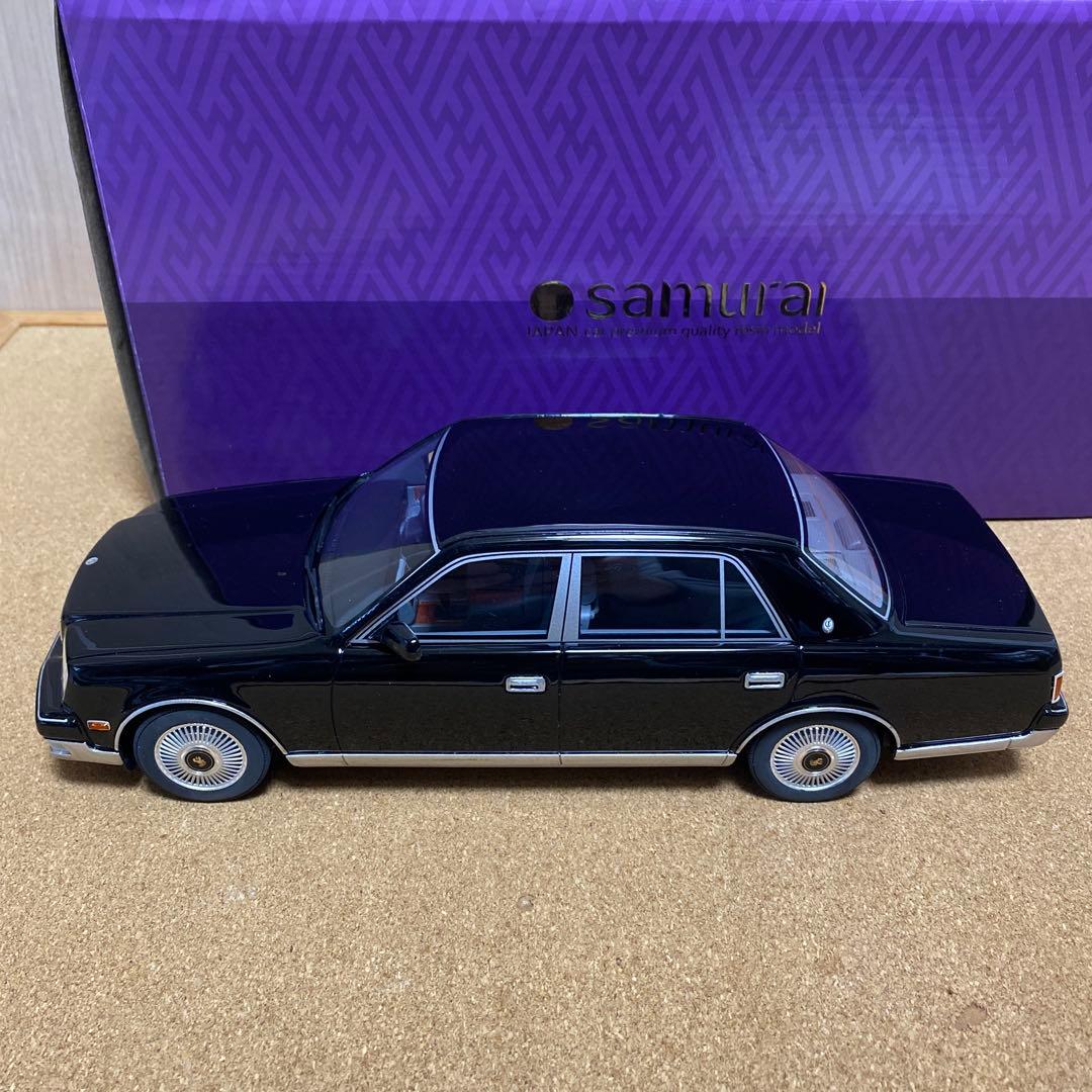 京商 1/18 トヨタ センチュリー ドアミラーバージョン ブラック ➁