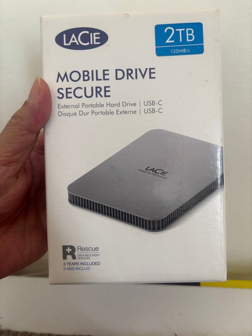 LACIE Mobile Drive Secure 2TB USB-C新品未使用 Apple Store、LaCieのUSB-C接続モバイルドライブ「LaCie Mobile Drive