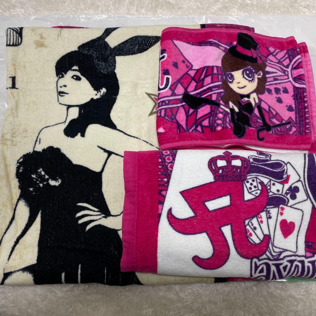 浜崎あゆみ タオル ツアータオル2015年 - メルカリ