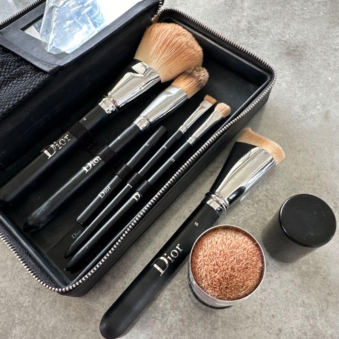 希少完売品】新品 Dior BACKSTAGE 1周年記念 ブラシセット - メルカリ