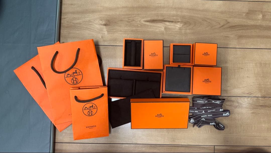 【新品】HERMES 空箱 ショッパー等 HERMES エルメス 空箱 ショッパー 空き箱 紙袋 非売品 box ボックス