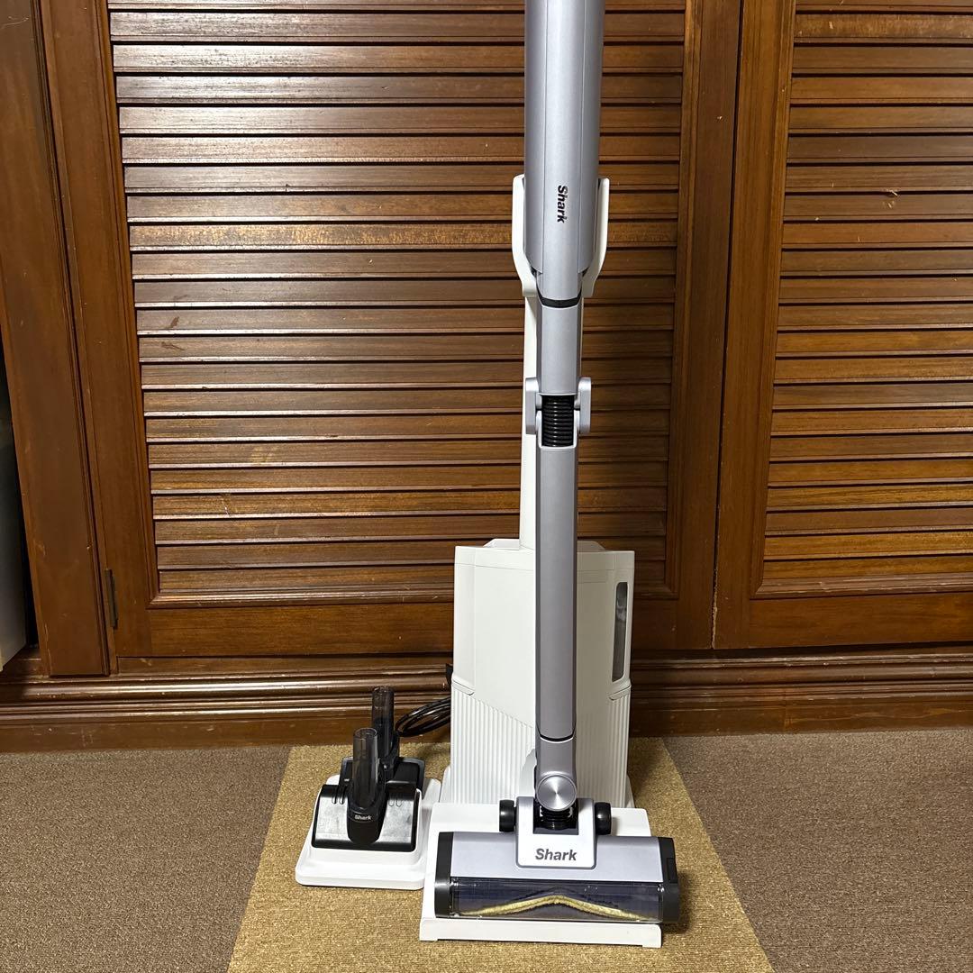 Shark シャーク　掃除機 LC751 本体 新品に近い Shark シャーク 掃除機 LC751 本体 新品に近い - メルカリ