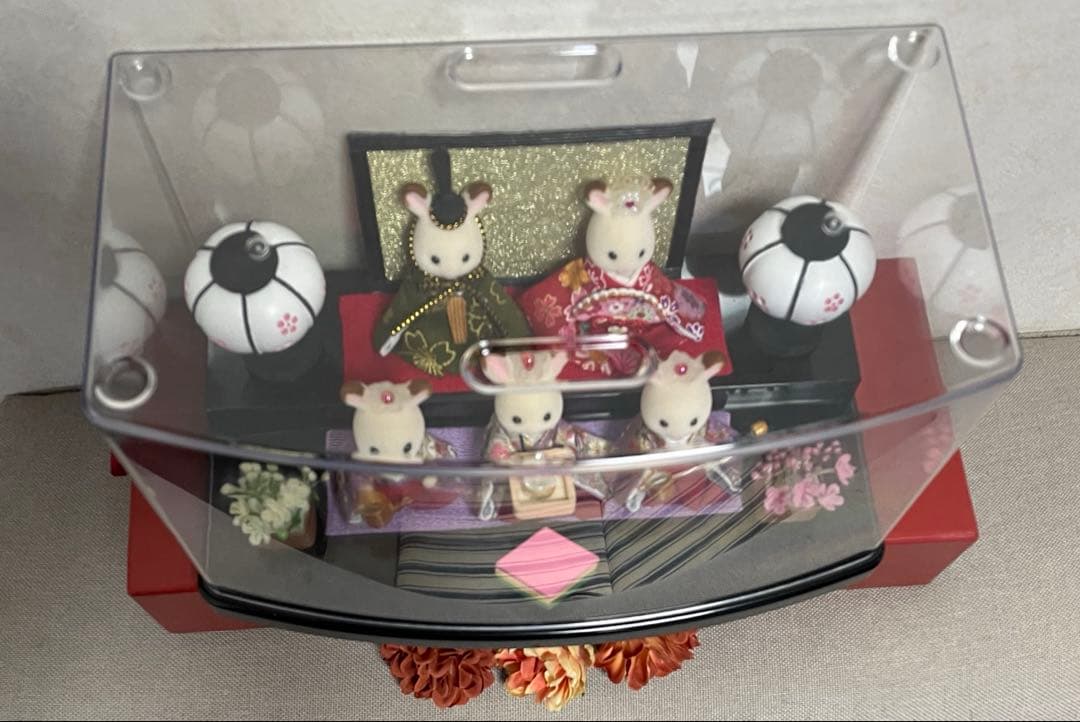 雛人形 シルバニア赤ちゃん ケース入り 二段飾り 三人官女 - メルカリ
