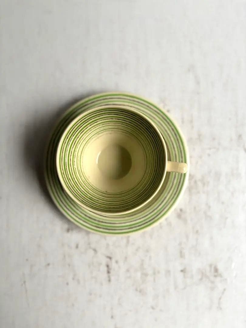 842 英国 アンティーク スージークーパー カップ&ソーサー クレヨン