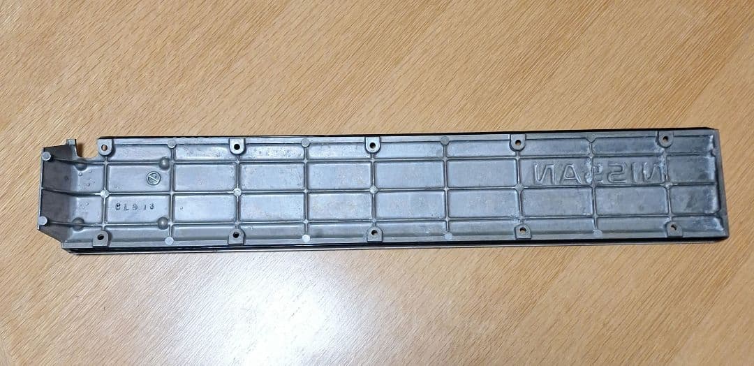 純正 NISSAN R31 RB20 プラグカバー ヘッドカバー 部品 - メルカリ