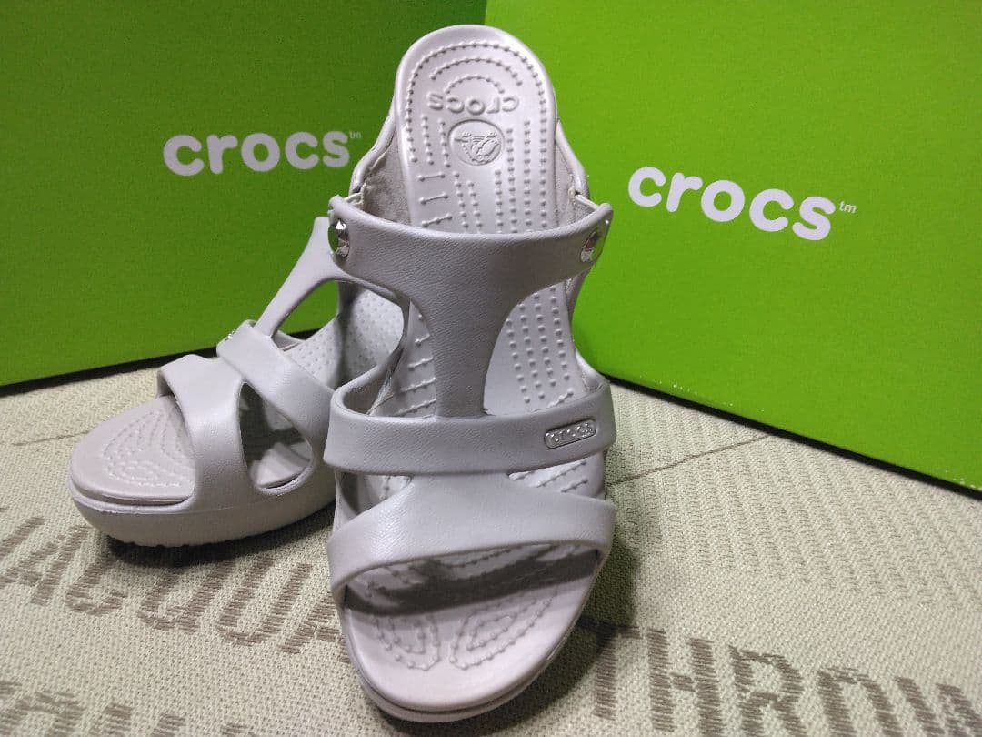 美品✴crocs クロックス✴サイプラス w7（サイズ23～23.5cm)