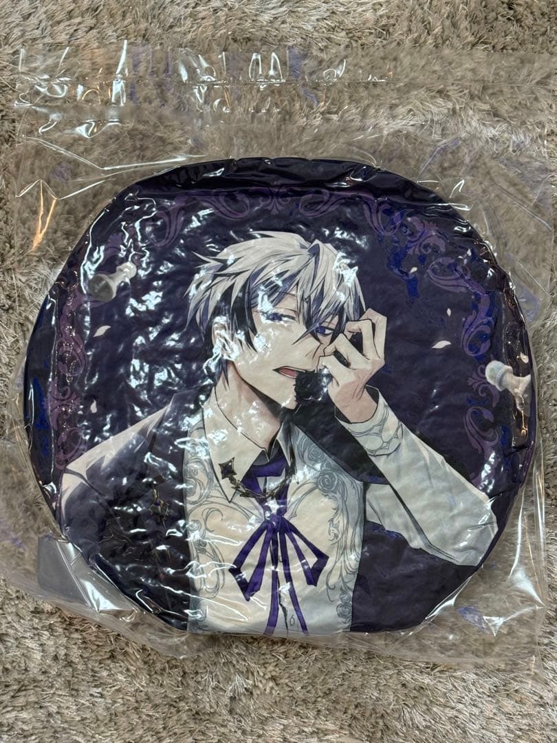 イケメンヴィラン イケヴィラ ちゃれくじ ジュード クッション - メルカリ