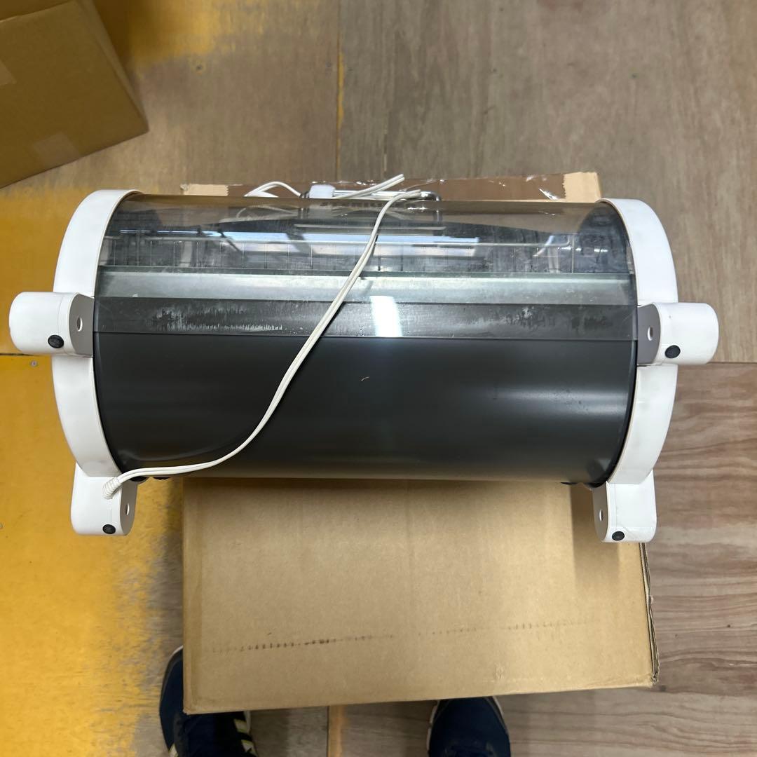 カッコイイ！ 紫外線消毒器です！ ランプ付きます！