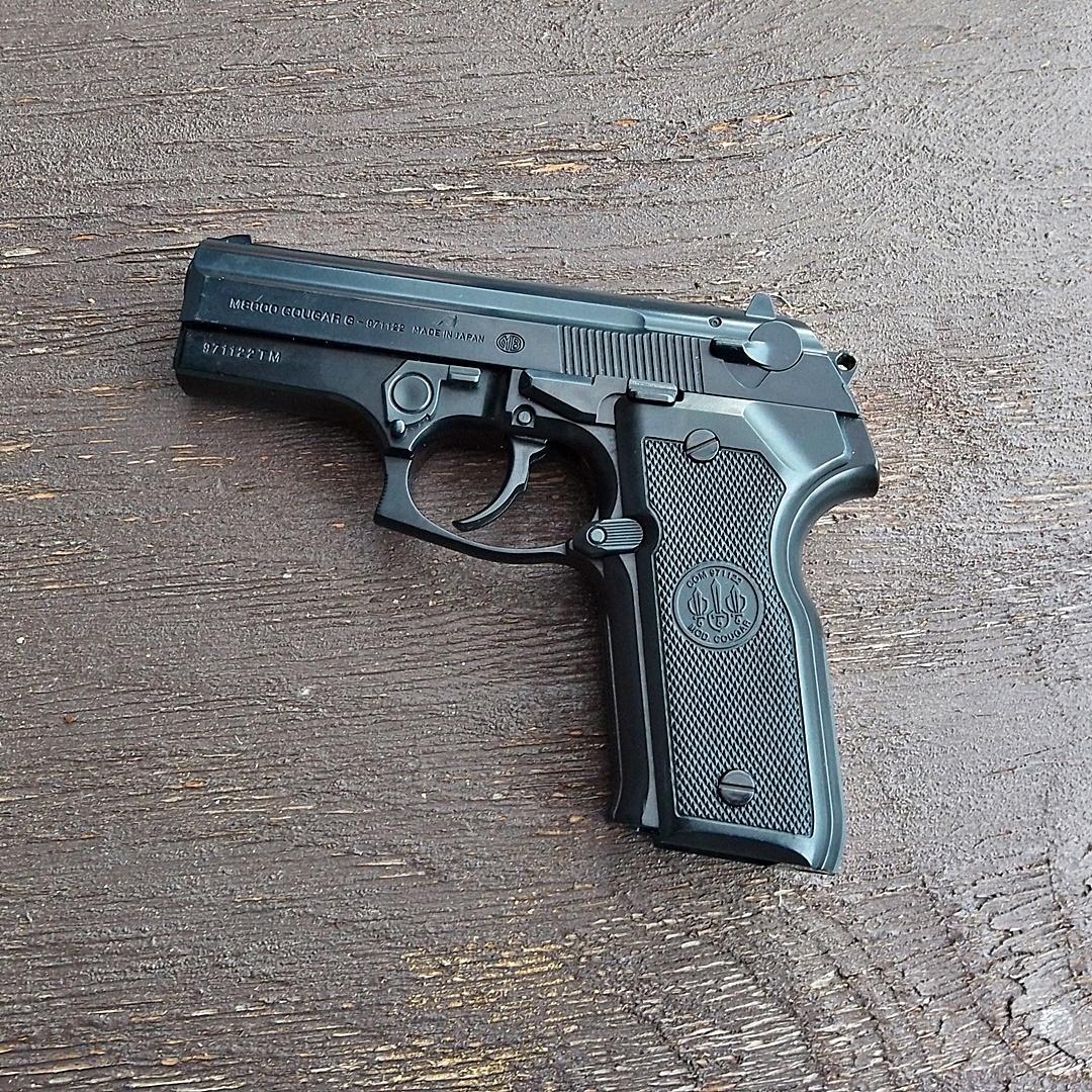 東京マルイ クーガーG エアーガンセット ホルスター 弾薬箱 BB弾 保護