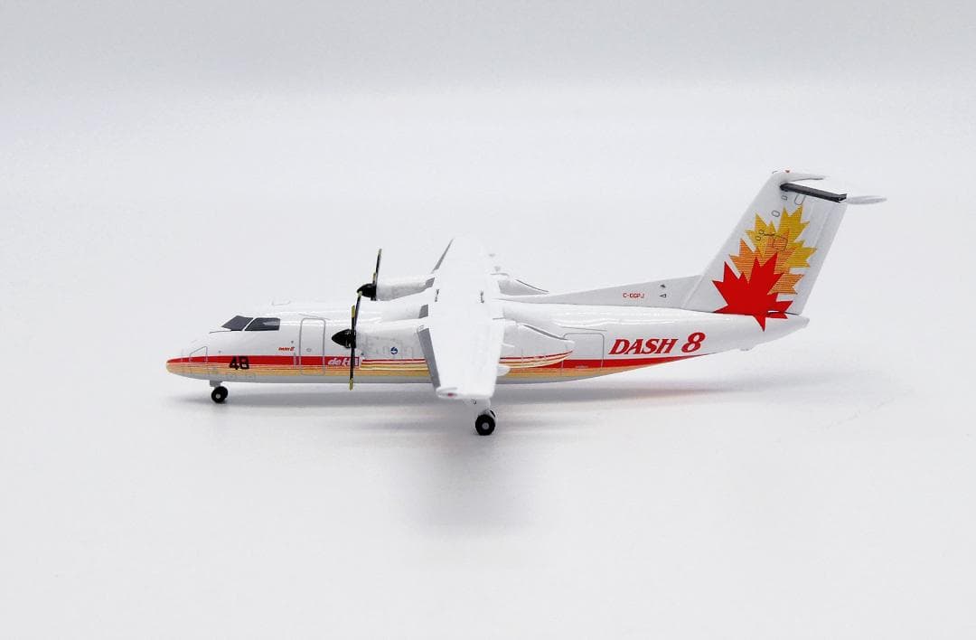 デ・ハビランド・カナダ Dash8-Q100 C-GGPJ 1/400 - メルカリ