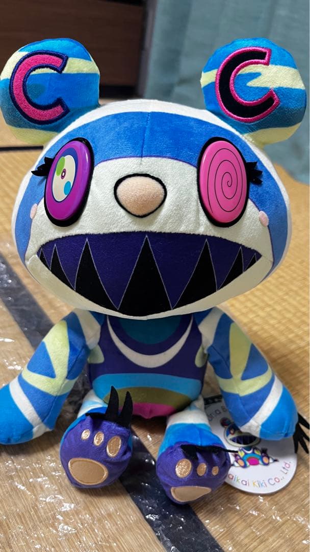 Ursa Bear-Blue ウルサ　ベア　ぬいぐるみ青 Amazon.co.jp: 村上隆 ウルサ ベア ぬいぐるみ 青 Ursa Bear-Blue