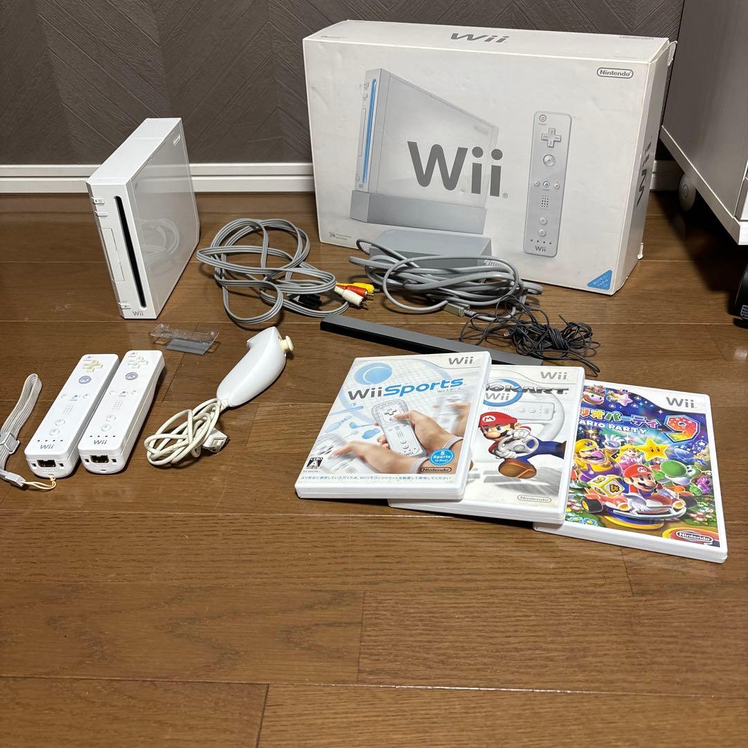 ゆ*ん様 Nintendo Wii 本体 + ゲームソフト3本セット - メルカリ